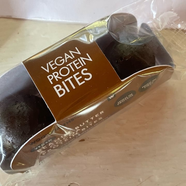 Woolworths Food Vegan peanut butter and cocoa protein bites Review