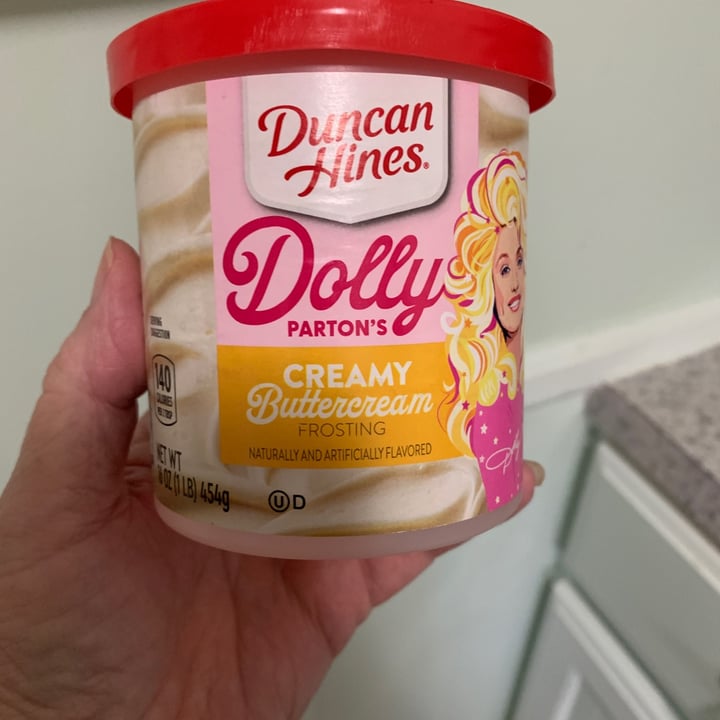 Duncan Hines Dolly Parton’s Creamy Buttercream Frosting Review abillion