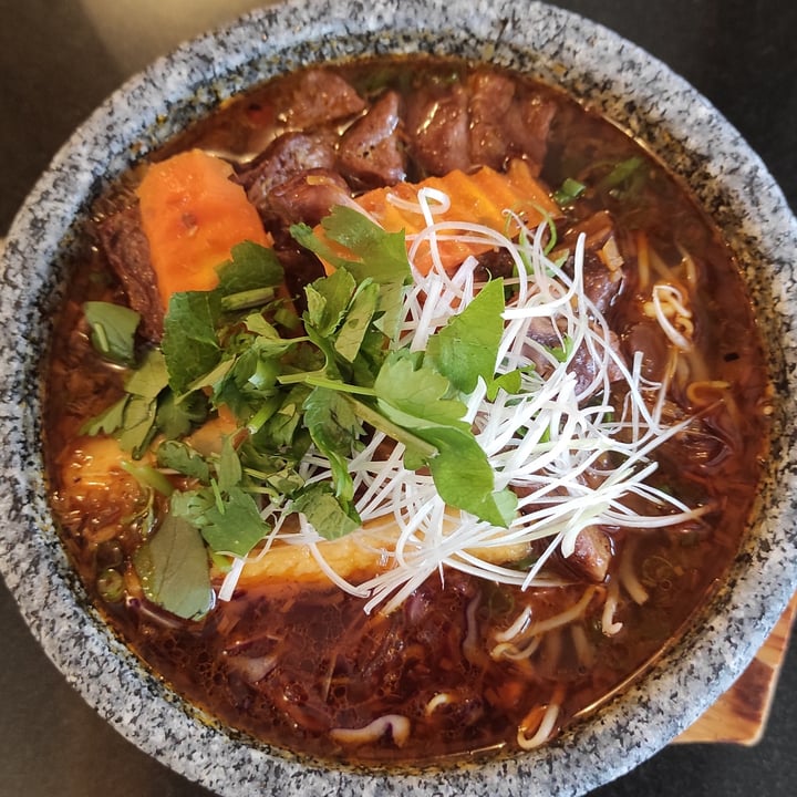 Vegan World Peace Reykjavík, Iceland Soup Bun bo Hue Review abillion
