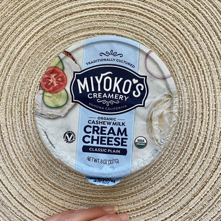 miyoko-s-creamery-cashew-milk-cream-cheese-review-abillion