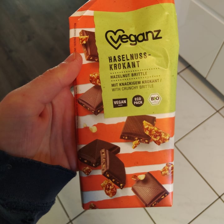 Veganz Haselnuss- Krokant-Schokolade Review | abillion
