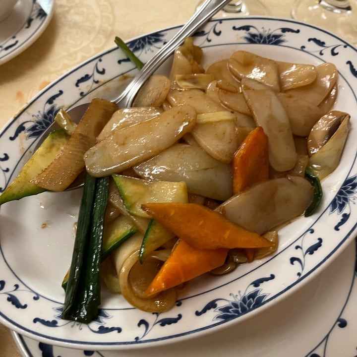 Zhou Ji - Ristorante Thailandese e Cinese Brescia, Italy Gnocchi di riso  con verdure Review | abillion