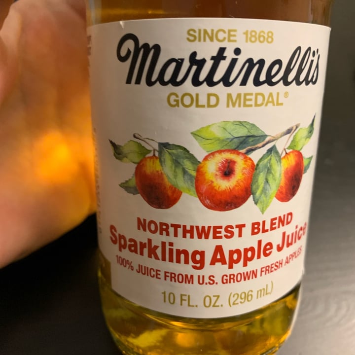 Martinelli's Northwest Blend Sparkling Apple Juice Review abillion