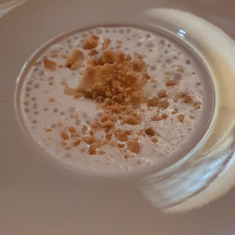 Perle di Tapioca in latte di cocco, con banana e anacardi