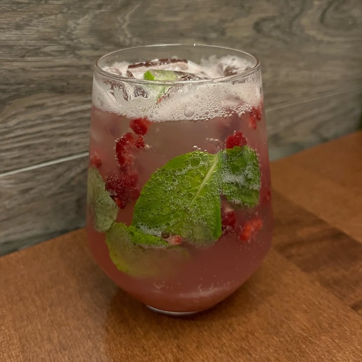 Bin 4 Burger Lounge Highway 97, Kelowna, Canada Raspberry Blackcurrant