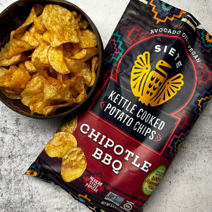 Siete Family Foods Kettle Cooked Potato Chips Chipotle BBQ Reviews abillion