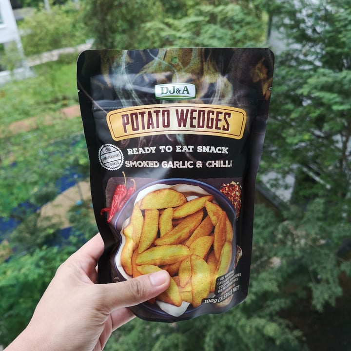 DJ&A Potato Wedges Smoked Garlic and Chilli Review abillion