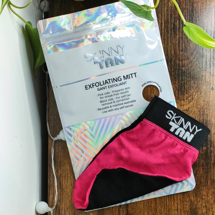 Self Tan Exfoliating Glove By OCosmedics - View #8