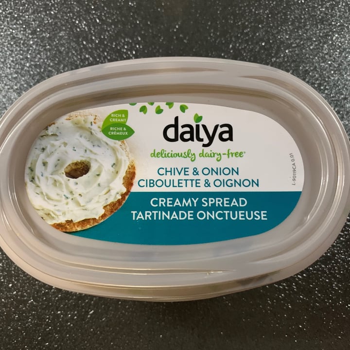 Daiya Chive & Onion Cream Cheeze Style Spread Review abillion