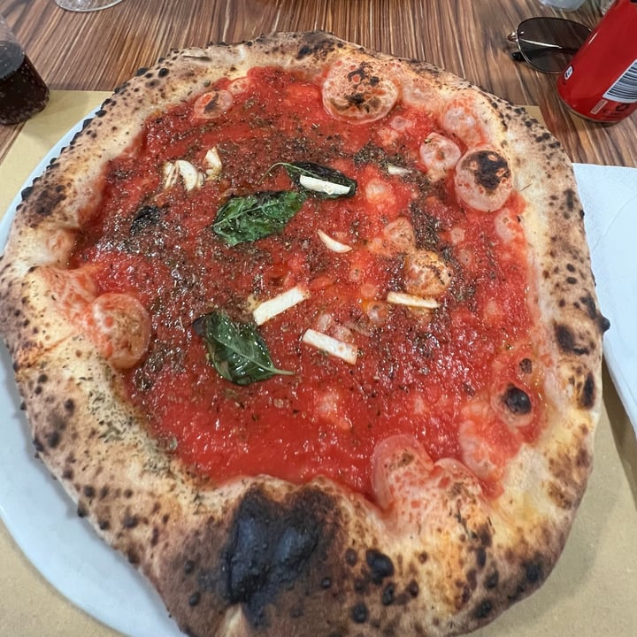 Pizzeria Sorbillo Napoli, Italy Pizza Marinara Review abillion