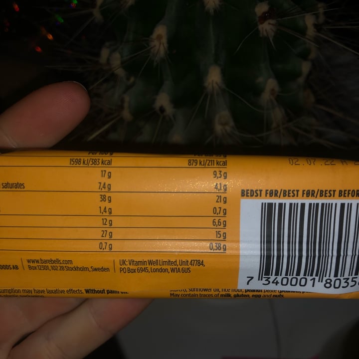 Barebells Vegan Salty Peanut Protein Bar Review abillion