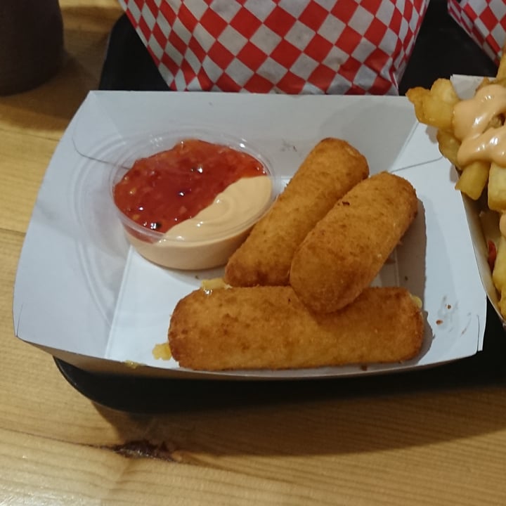 Mooshies London Vegan Burger Bar Spitalfields, United Kingdom Cheese