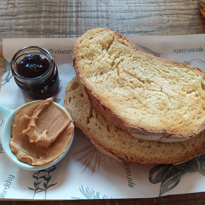 Il Cucinino Santarcangelo di Romagna, Italy Pane burro d'arachidi e marmellata Review abillion