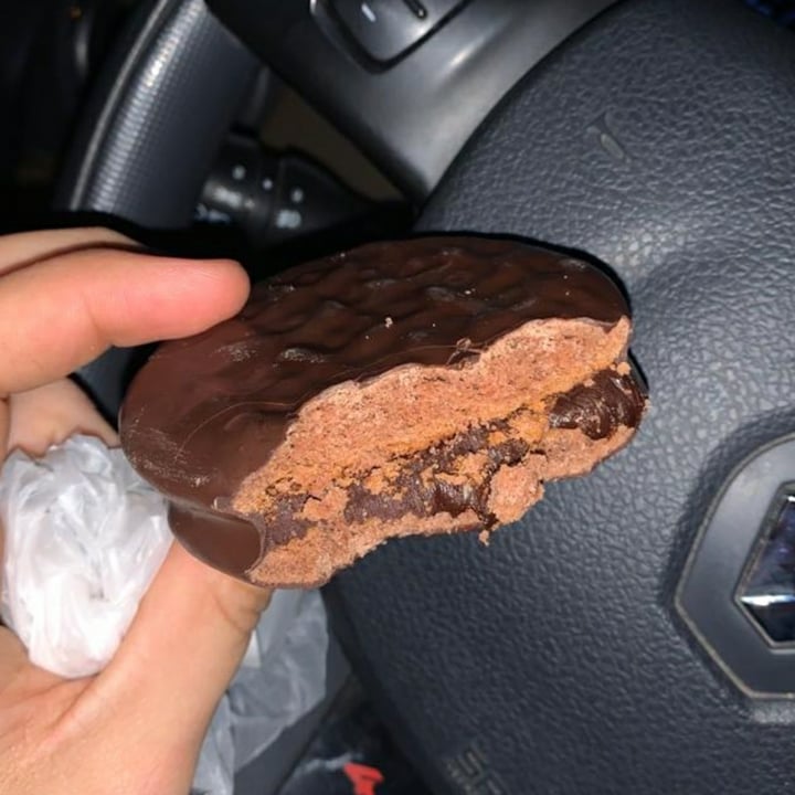 Sabores Veganos Argentina Alfajor De Chocolate Review abillion