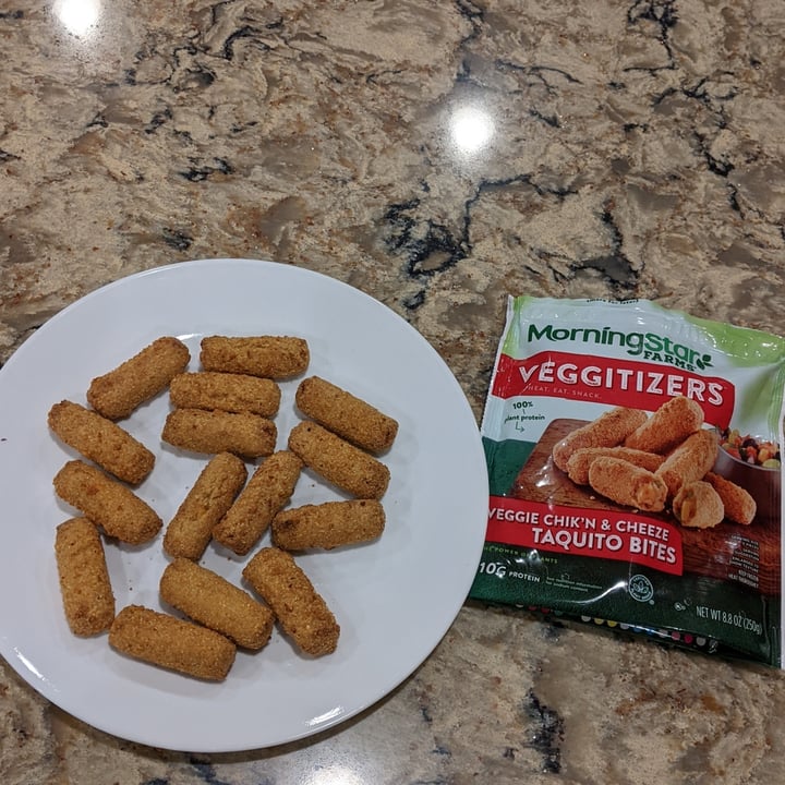 review photo of MorningStar Farms Veggitizers Veggie Chick'n And Cheese Taquito Bites shared by @veganviews on 07 Feb 2022 - review