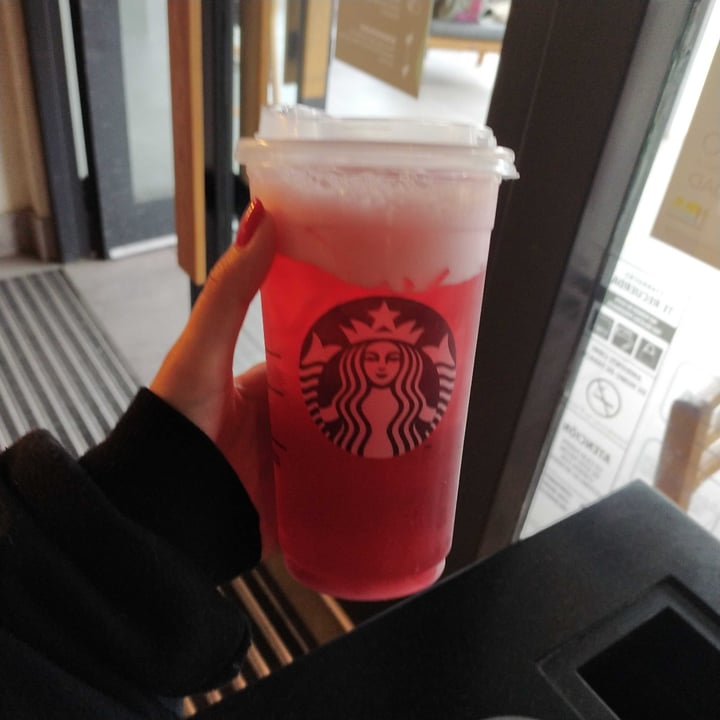 Starbucks Iced guava black tea Review abillion
