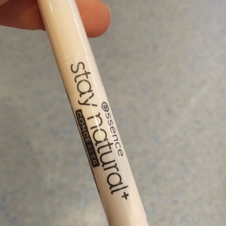 essence cosmetics Stay Natural Concealer Reviews | abillion