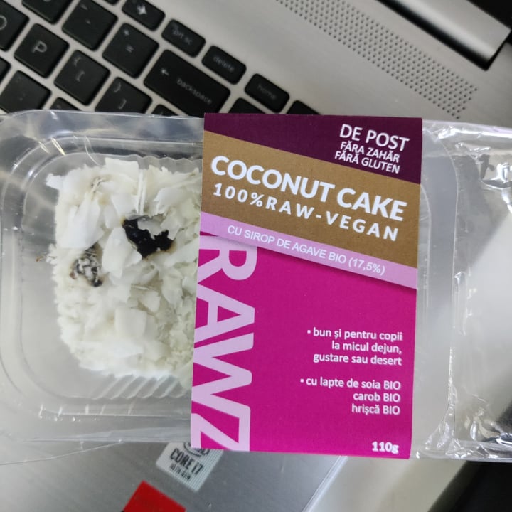 review photo of Rawz Coconut Cake shared by @ciupertica on 15 Nov 2021 - review