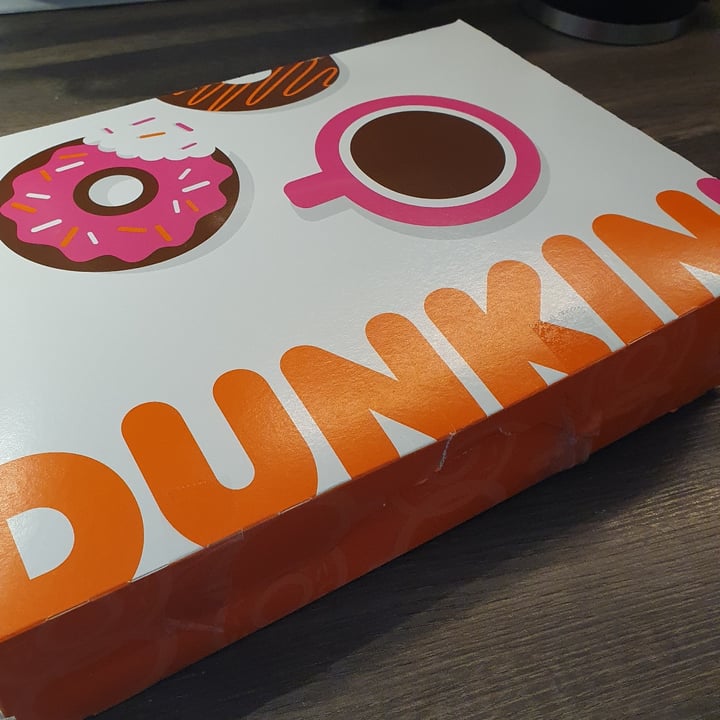 Dunkin’ Donuts Vegan Strawberry Swirl Review abillion