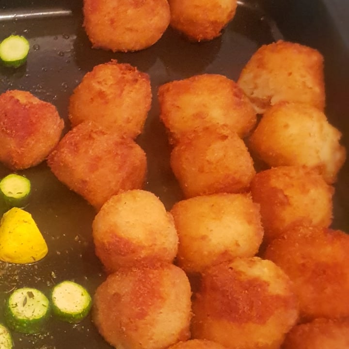 Woolworths Food Potato Tots With Fresh Tomato Sauce Review Abillion woolworths-food-potato-tots-with-fresh-tomato-sauce-review-abillion