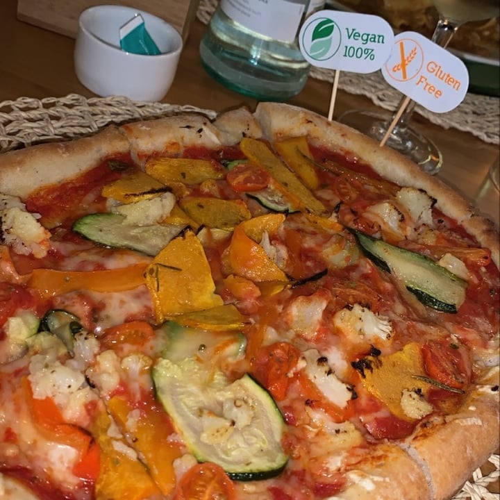 Zenzero biorestaurant Roma, Italy Pinsa ortolana senza glutine e vegan