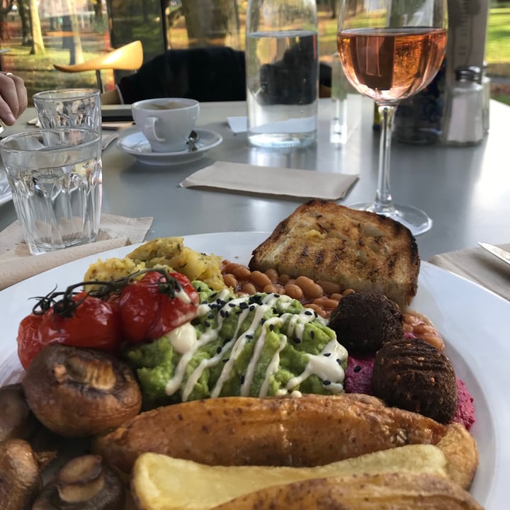 The Whitworth Cafe United Kingdom Vegan platter Review abillion
