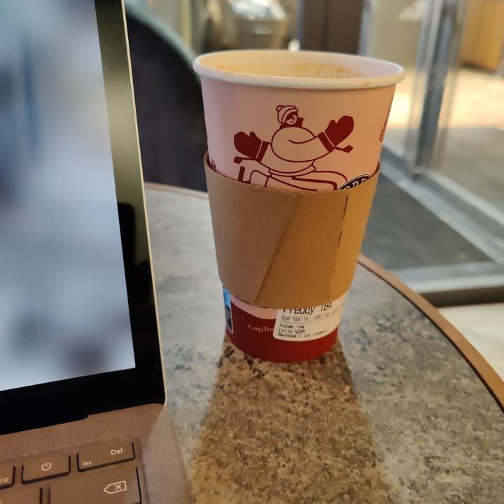 Espresso House IsoKarhu Pori, Finland Chai latte Review abillion