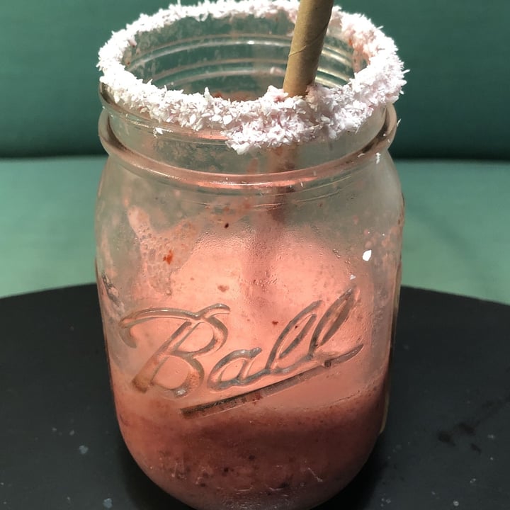 Green & Berry Barcelona, Spain Passion smoothie Review | abillion