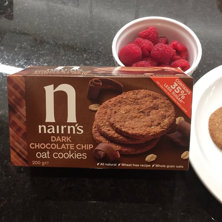 Nairn's Dark chocolate chip oat biscuits Review abillion