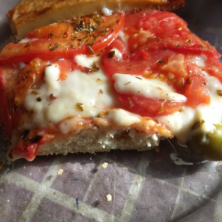 review photo of Heaven (Delivery and Take-away) Pizza De Muzarella De Almendras Y Tomates shared by @tony on 06 May 2021 - review