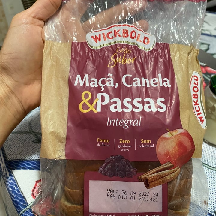 review photo of Wickbold Pão integral de maçã, canela e passas shared by @milenacalligaris on 30 Sep 2022 - review