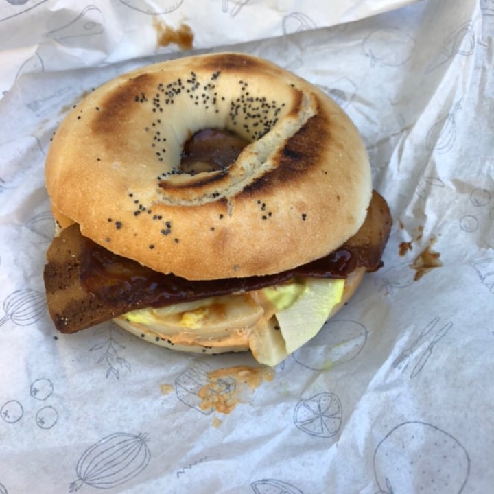 Shift Eatery Surry Hills, Australia THE BEST VEGAN BACON + EGG BAGEL IN