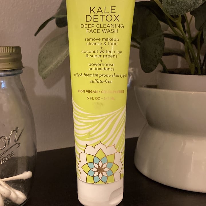 Pacifica Kale Detox Deep Cleaning Face Wash Review abillion