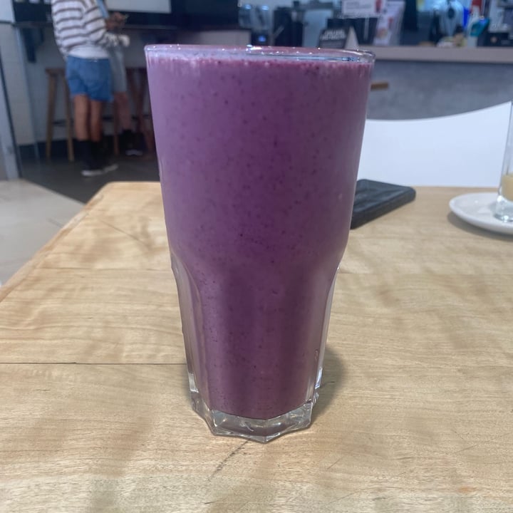 Kauai Cape Town, South Africa Peanut Butter Berry smoothie Review