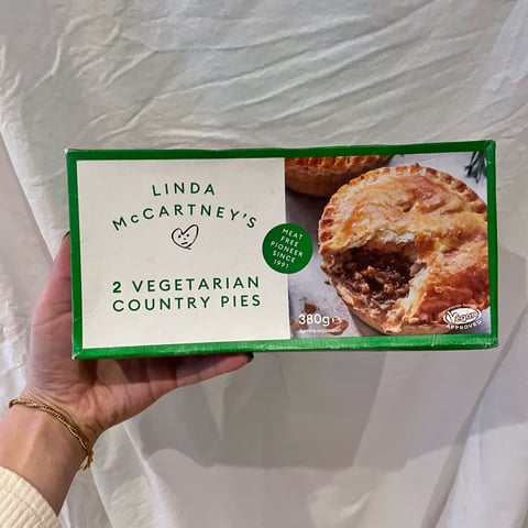 Linda McCartney's, 2 vegetarian Country pies, breads & pastries, frozen, food, review