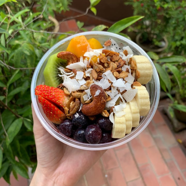 Haakon Superfoods and Juice Bukit Timah, Singapore Classic Acai Bowl