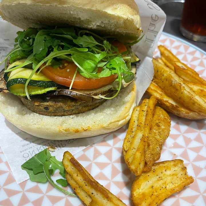 La Compagnia Del Luppolo - Legnano Legnano, Italy Veggie Burger Review ...