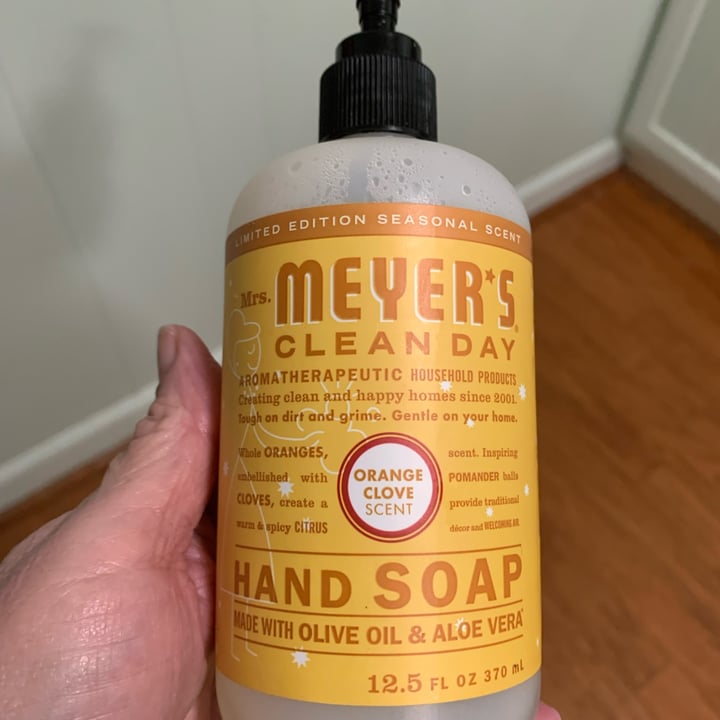 Mrs. Meyers Hamd Soap Orange Clove Reviews abillion