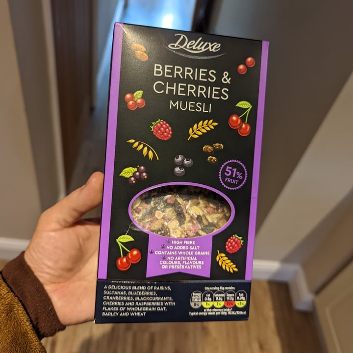 Deluxe Berries & Cherries Muesli Review abillion