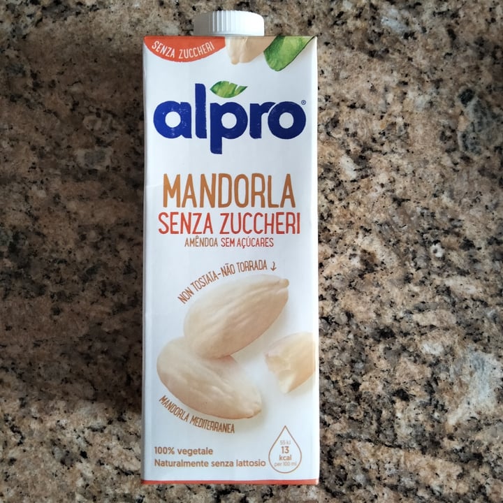 photo of Alpro Mandorla Senza Zuccheri shared by @theviolet on  10 Sep 2021 - review