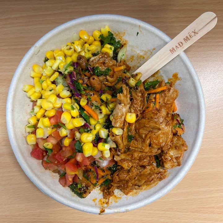 photo of Mad Mex Fresh Mexican Chipotle Seasonal Bowl ft Spicy Vegan Chicken shared by @glenwithav on  05 Feb 2021 - review