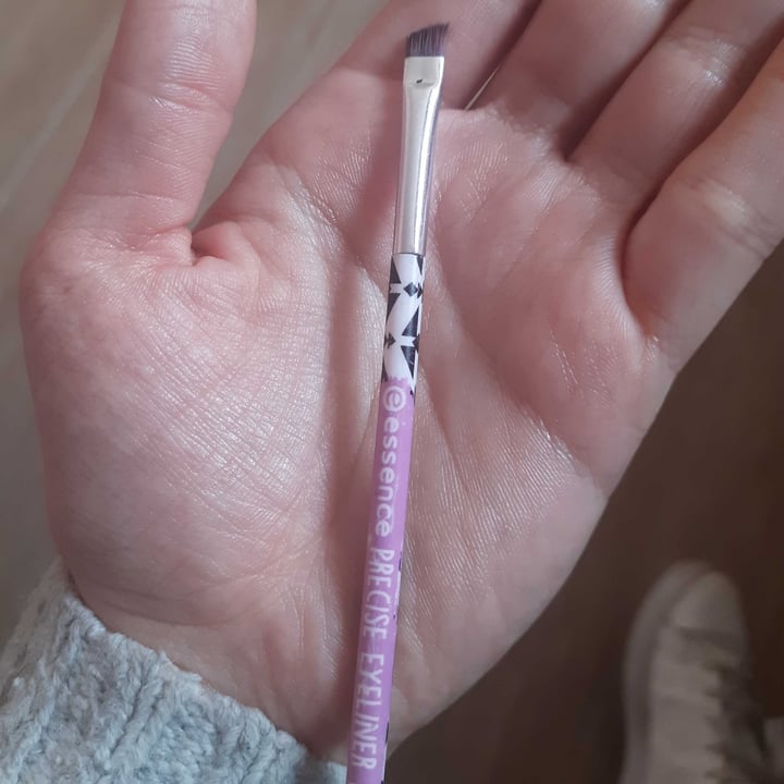 Essence Precise eyeliner brush Review abillion