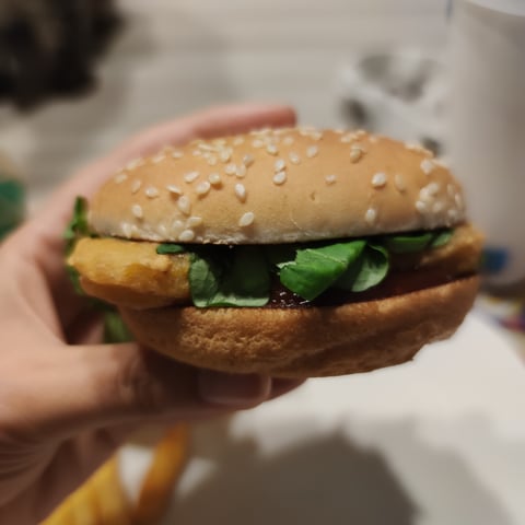 Plant based nugget burger