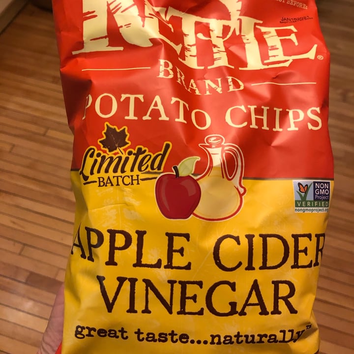 Kettle Apple Cider Vinegar Potato Chips Review abillion