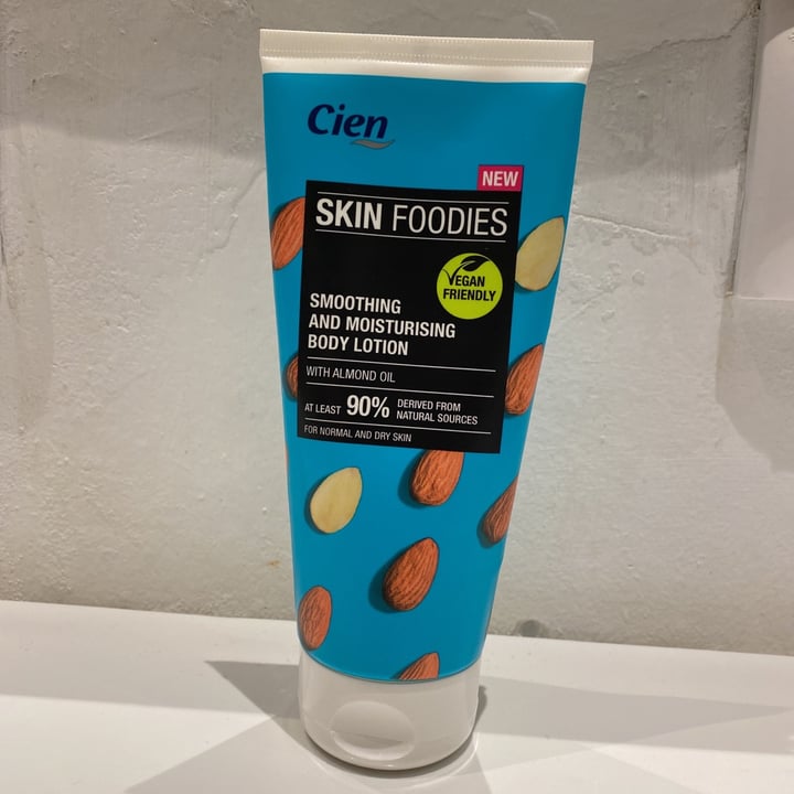 Cien Smoothing and Moisture Body Lotion with Almond Oil Review abillion