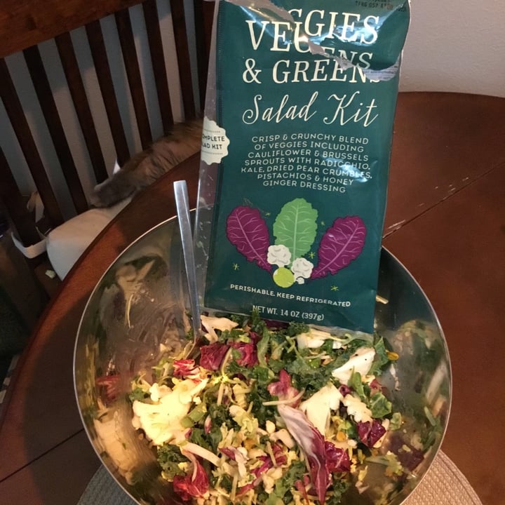 Trader Joe's Veggie and Greens Salad Kit Review abillion
