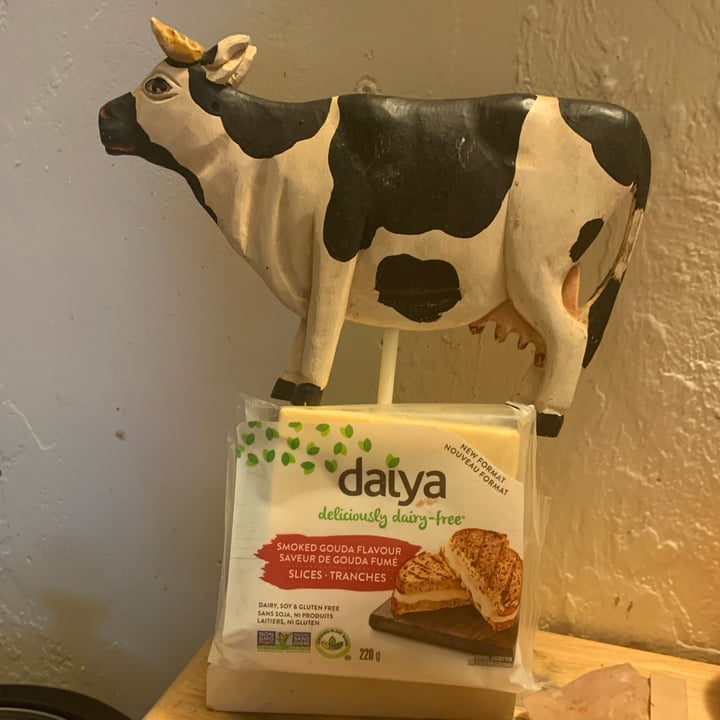 photo of Daiya Smoked Gouda Style Slices shared by @unejanie on  16 Aug 2022 - review