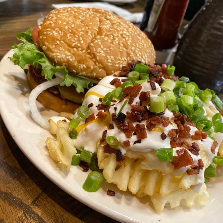 Chili Mustard Onions Brush Park, Detroit, United States CMO king Review