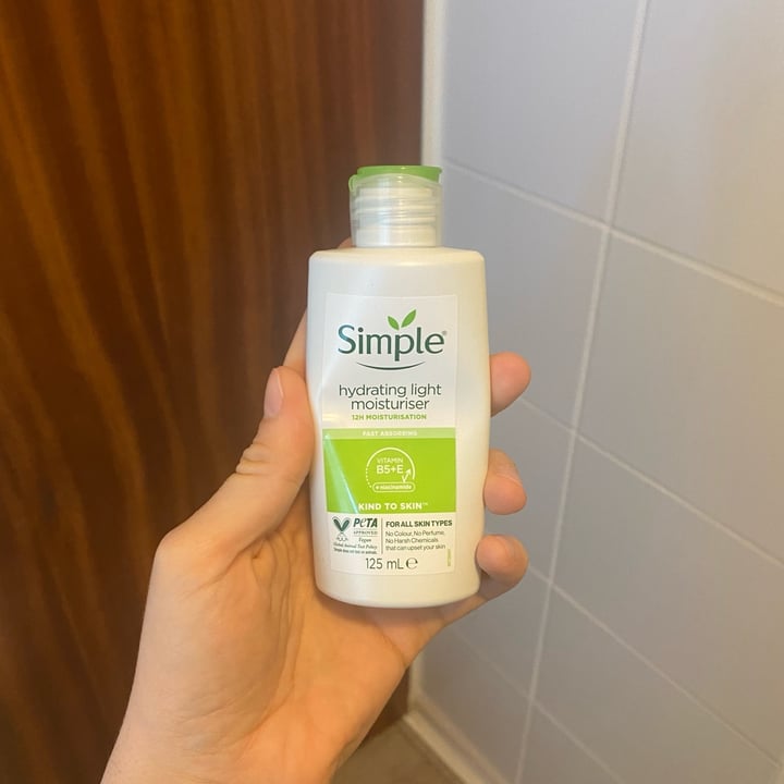 Simple Hydrating Light Moisturizer Review abillion