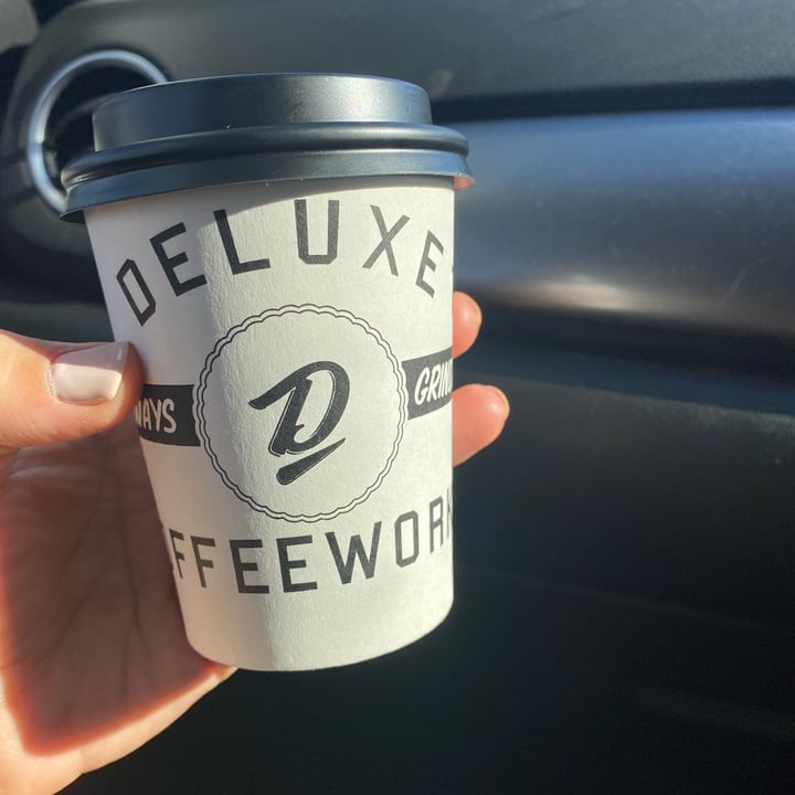 review photo of Deluxe Coffeeworks Flat White shared by @anza on 30 Sep 2021 - review